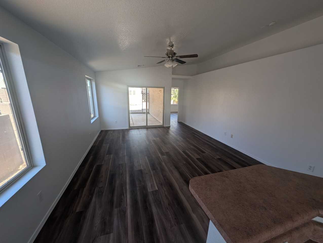 8849 N Majestic Mountain Dr - Photo 7 of 24