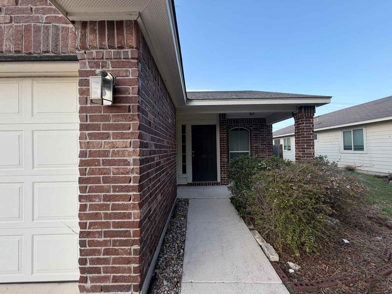 2405 N Ranch Estates Blvd - Photo 3 of 19