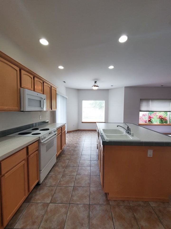 264 Thyme Cir - Photo 6 of 29