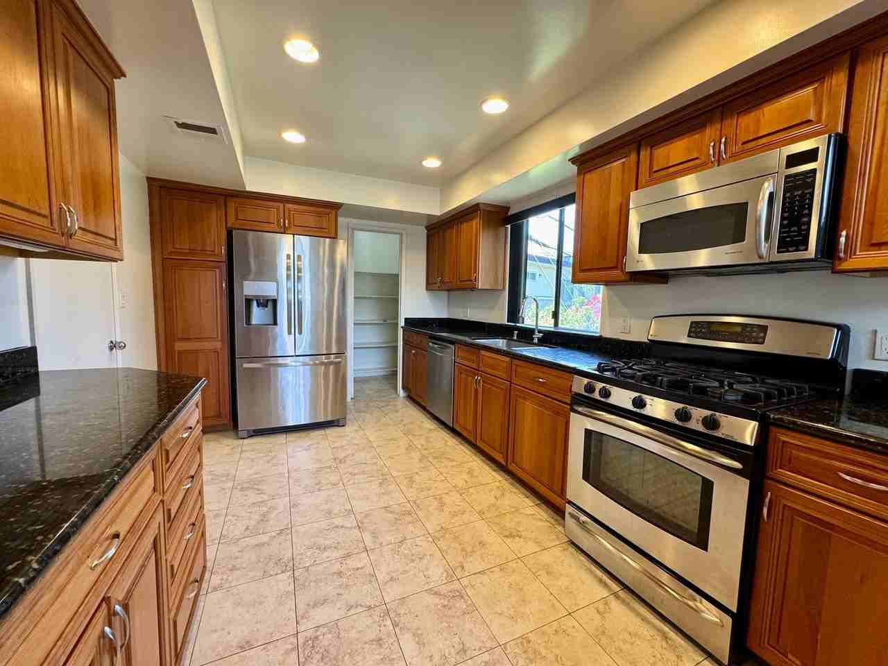 10633 Holman Ave #3 - Photo 6 of 15