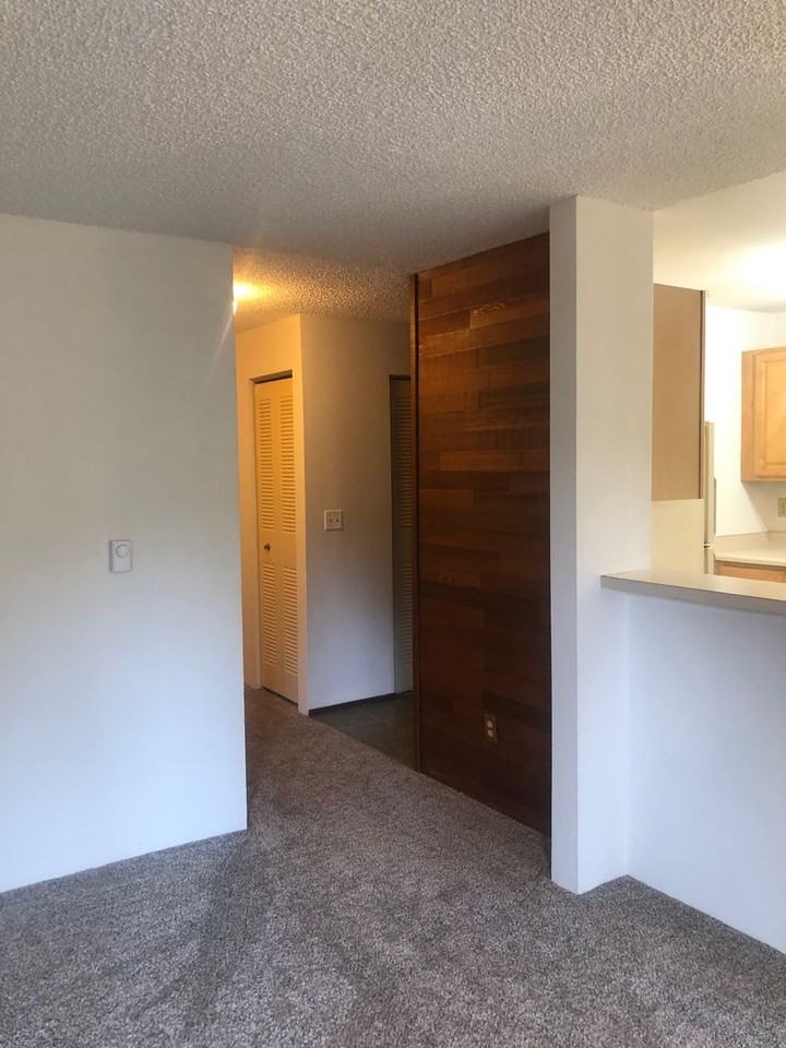 7201 224th St Sw #L4 - Photo 5 of 8