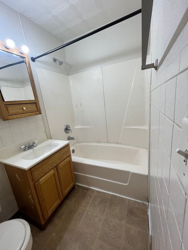532 Clifford Ave - Photo 4 of 14