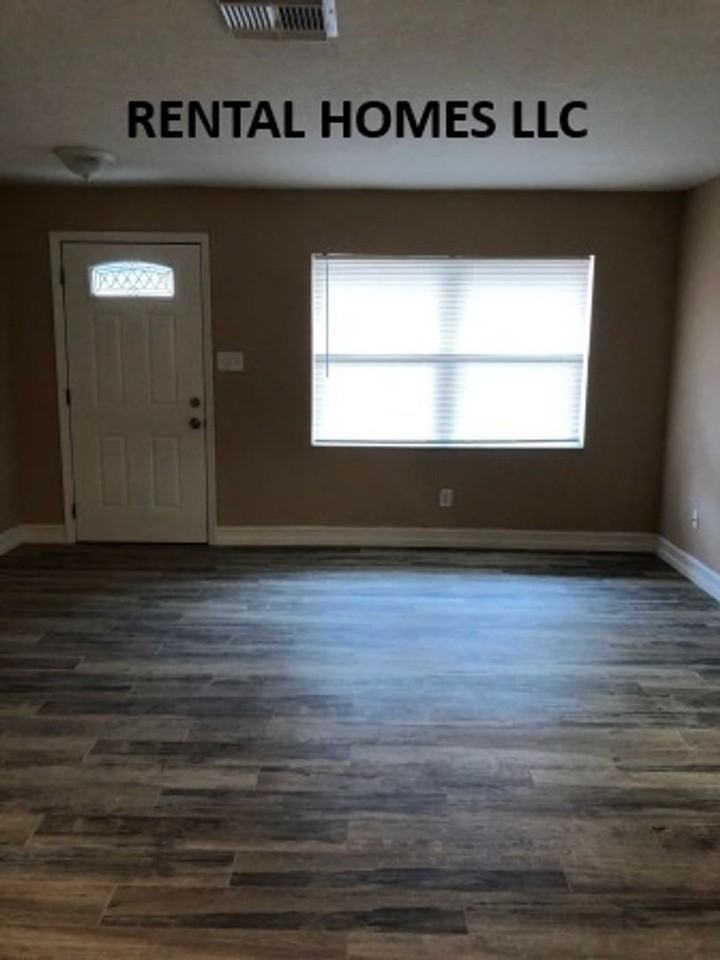 1359 Sophie Blvd - Photo 4 of 18