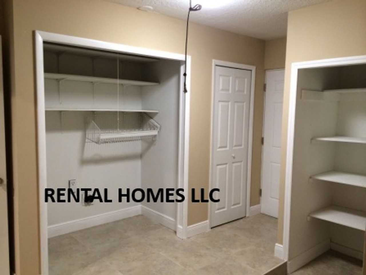 133 Clyde Ave - Photo 6 of 11