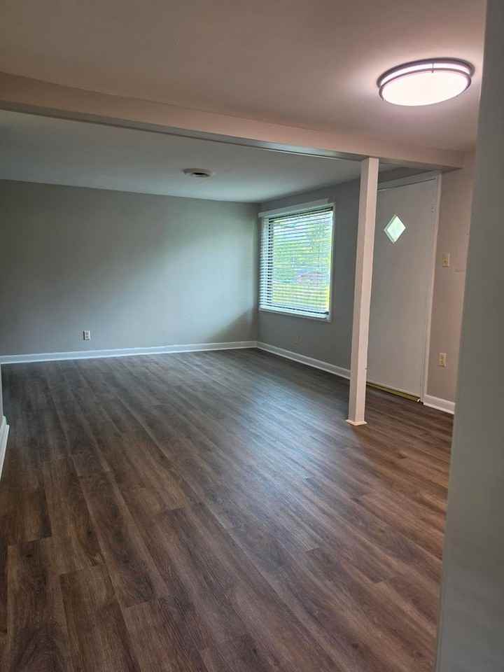 6305 Us Highway 60 W - Photo 5 of 20