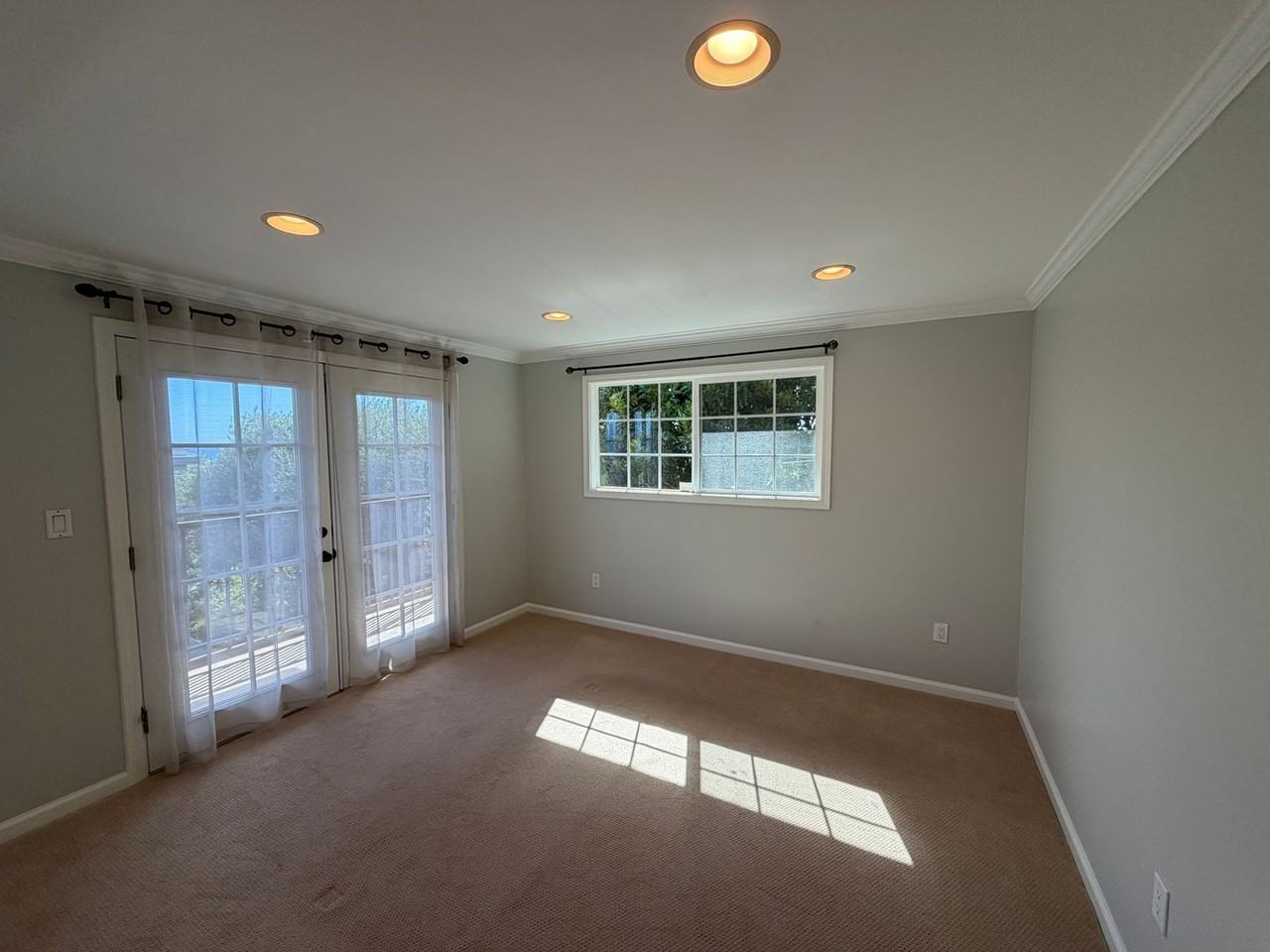 3888 Sierra Dr - Photo 7 of 9