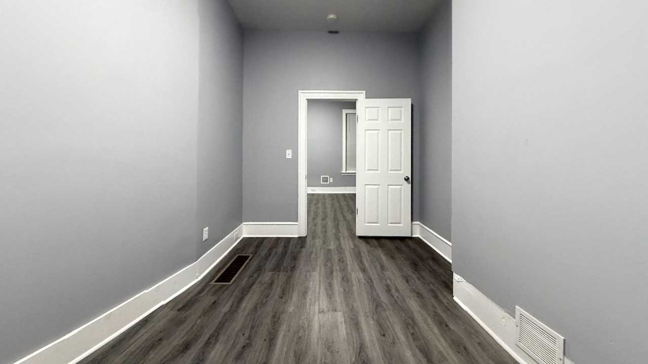3740 N Park Ave - Photo 4 of 19