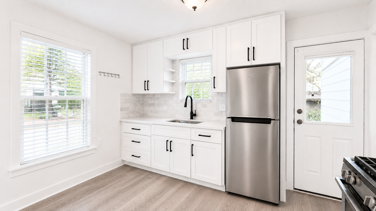 3211 Tom Green St - Photo 5 of 8