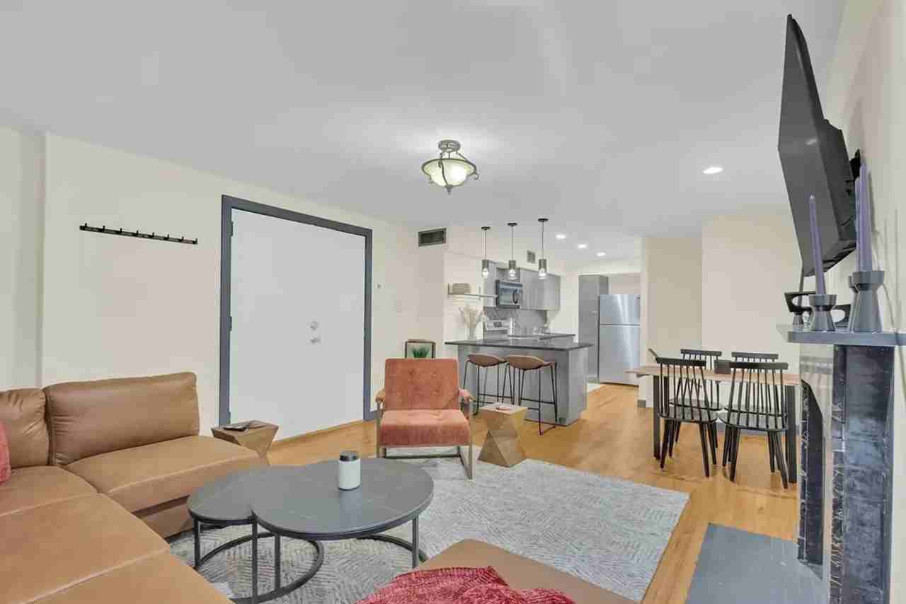 131 W 11th St - Photo 4 of 12