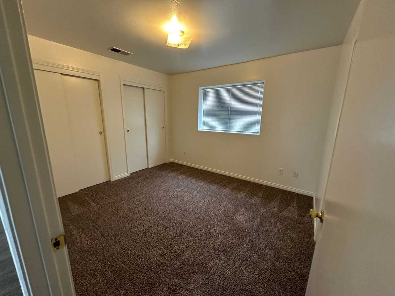758 Greenwood Meadow Bakersfield, CA 93308 - Photo 4 of 10