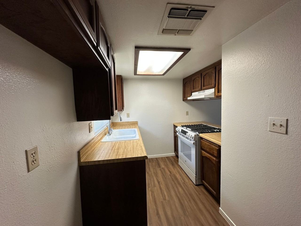 7809 S. Laurelglen Blvd - Photo 3 of 10