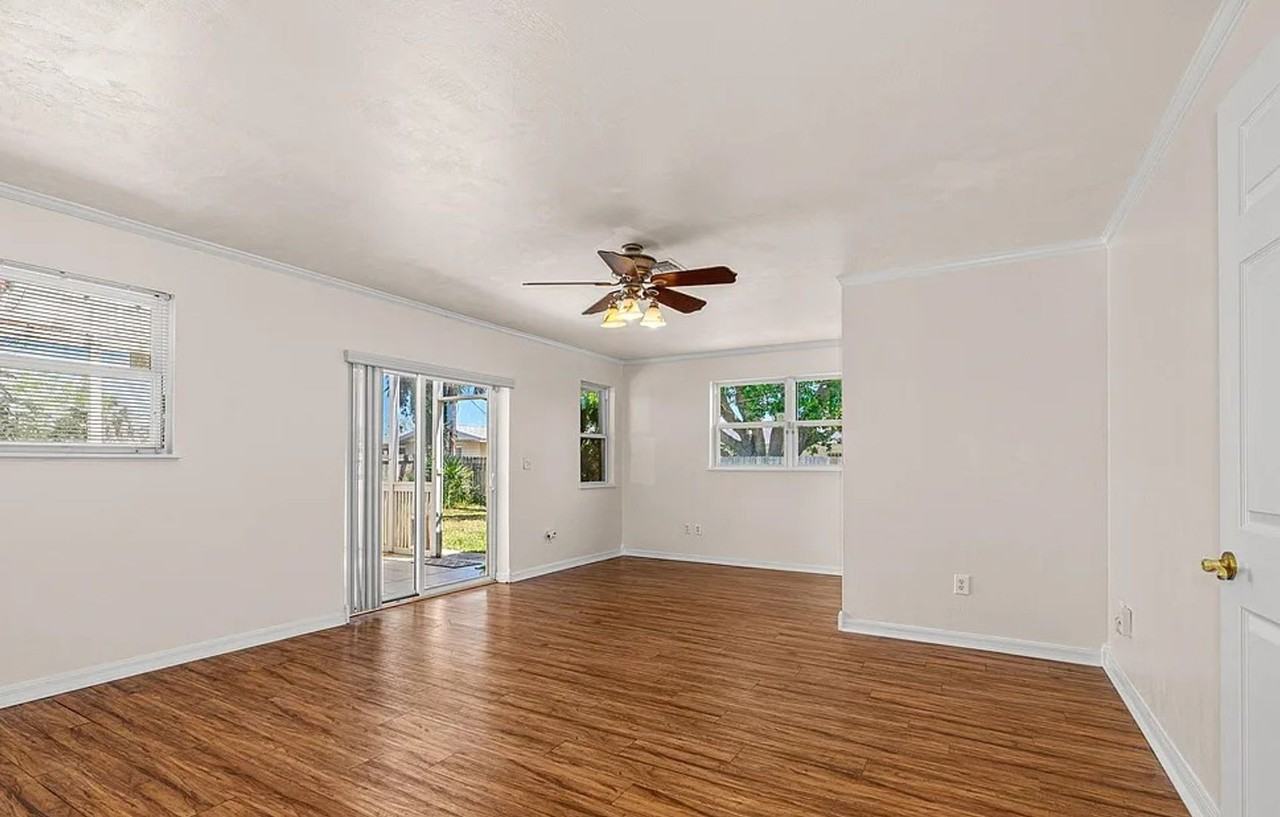 863 Riverside Dr - Photo 7 of 10