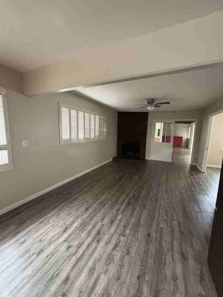 12704 Grayling Ave - Photo 2 of 13