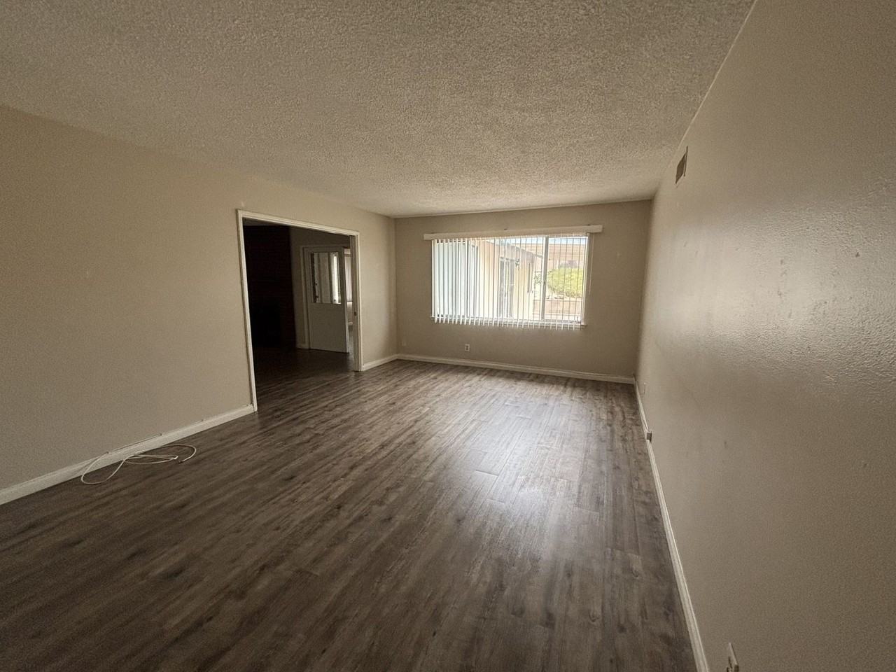 12704 Grayling Ave - Photo 3 of 13