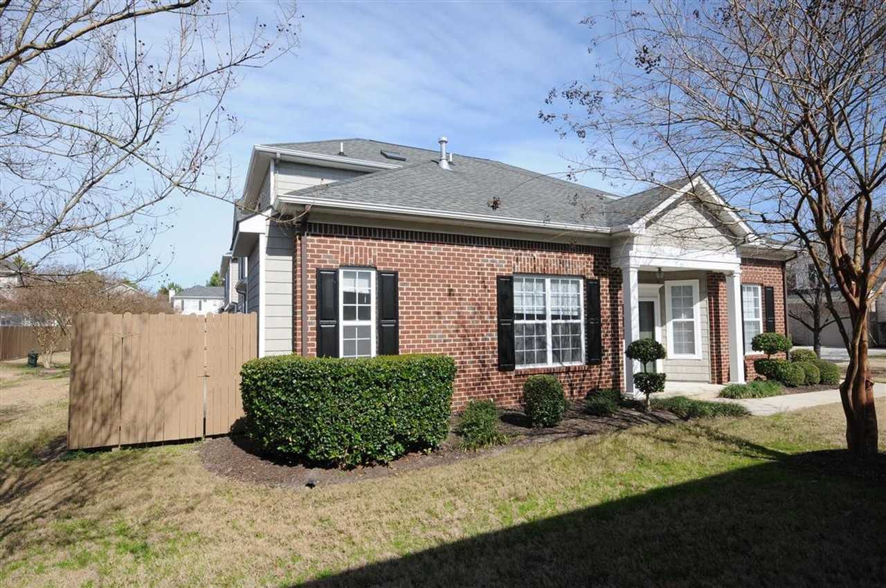 1101 Tenbury Pl - Photo 4 of 42