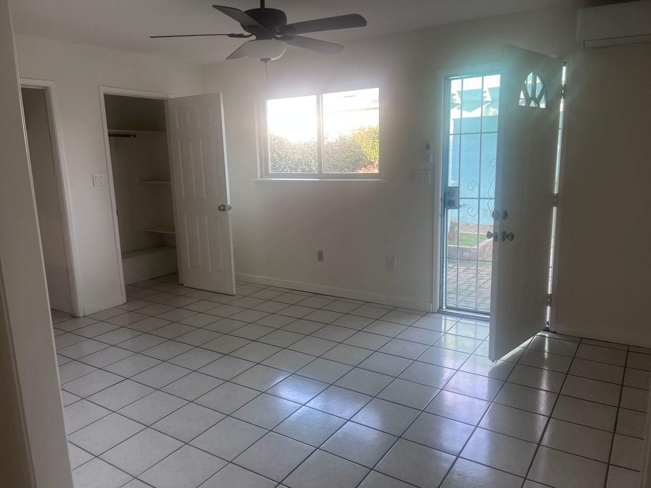 870 Palm Cir - Photo 7 of 11