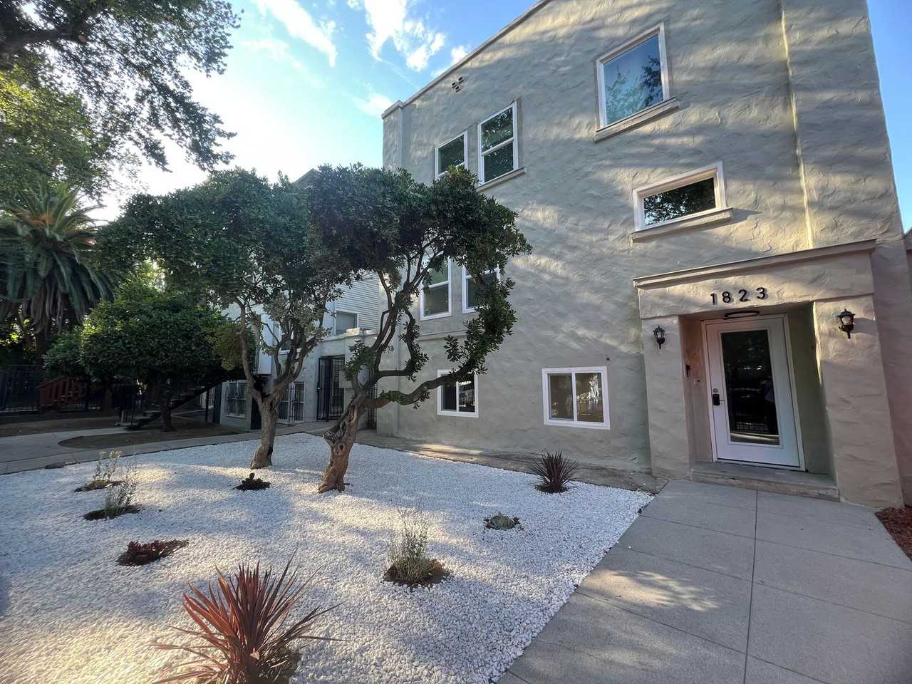 1823 P Street - Photo 6 of 28