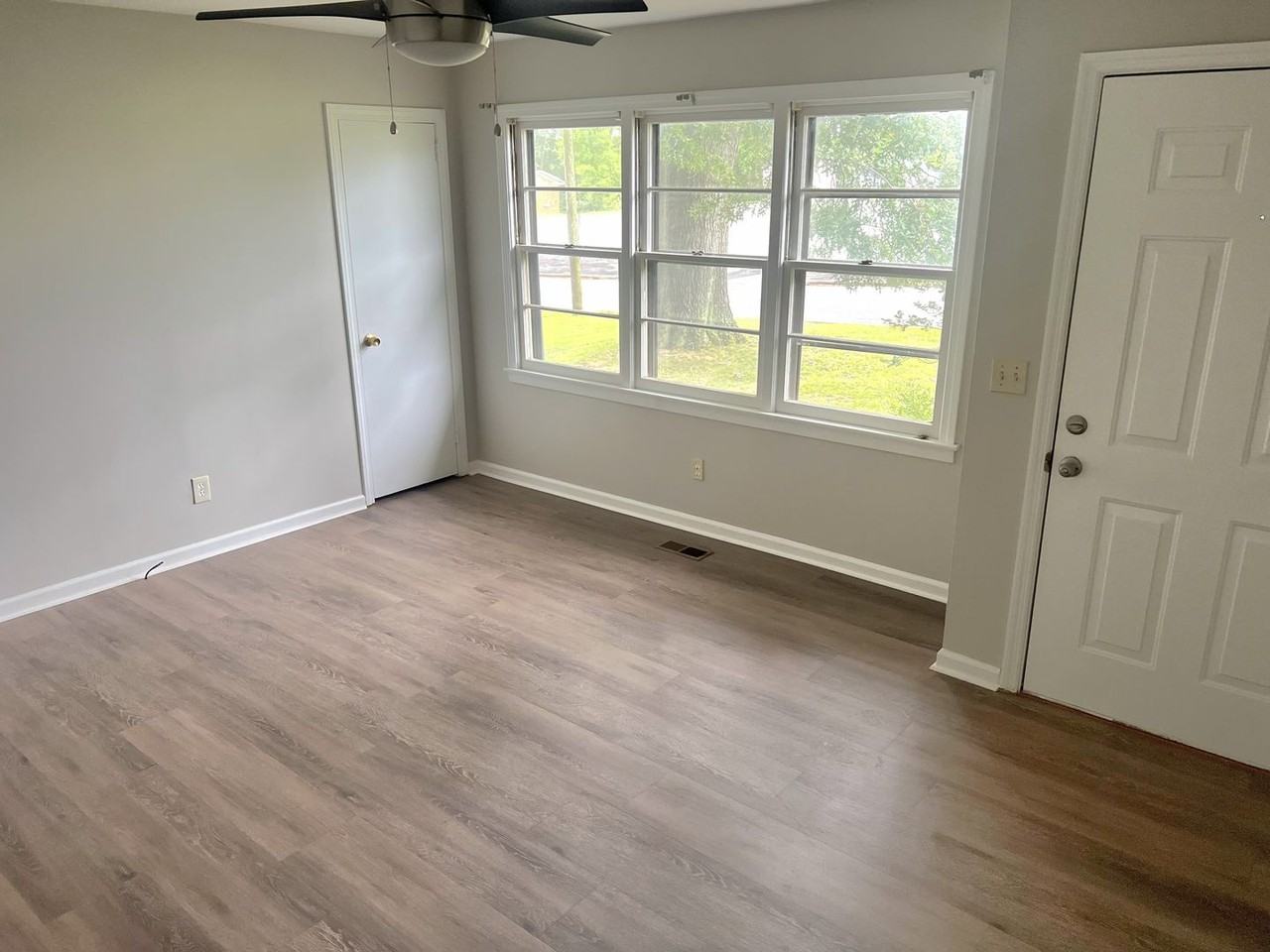 620 Austin Dr Nw - Photo 3 of 12