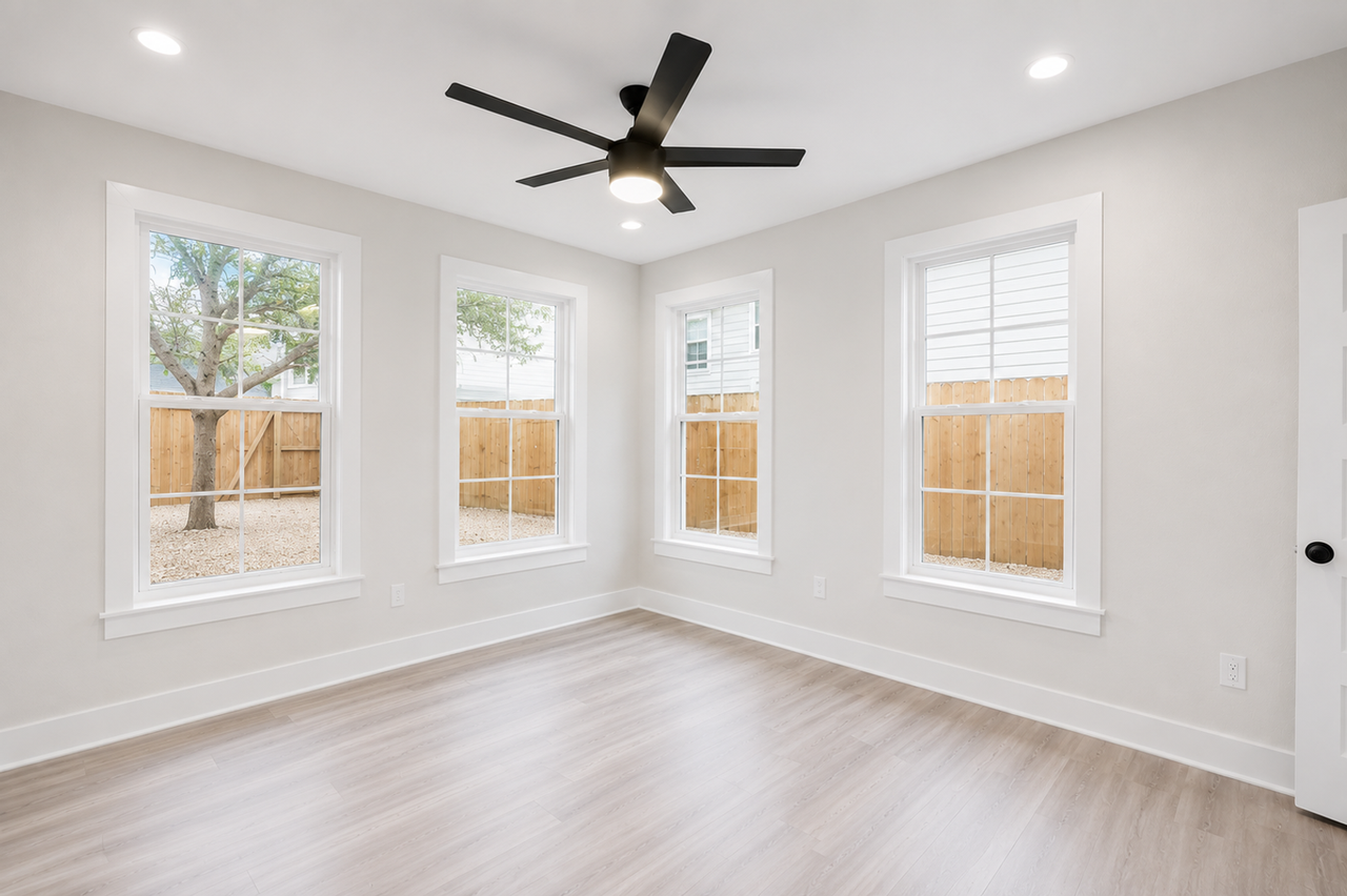 2623 Salado St - Photo 6 of 11