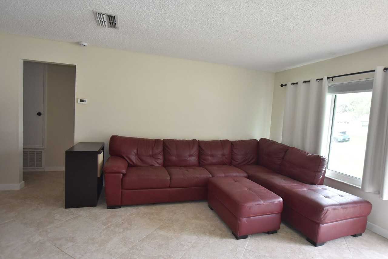 4825 Loretta Ln - Photo 3 of 26