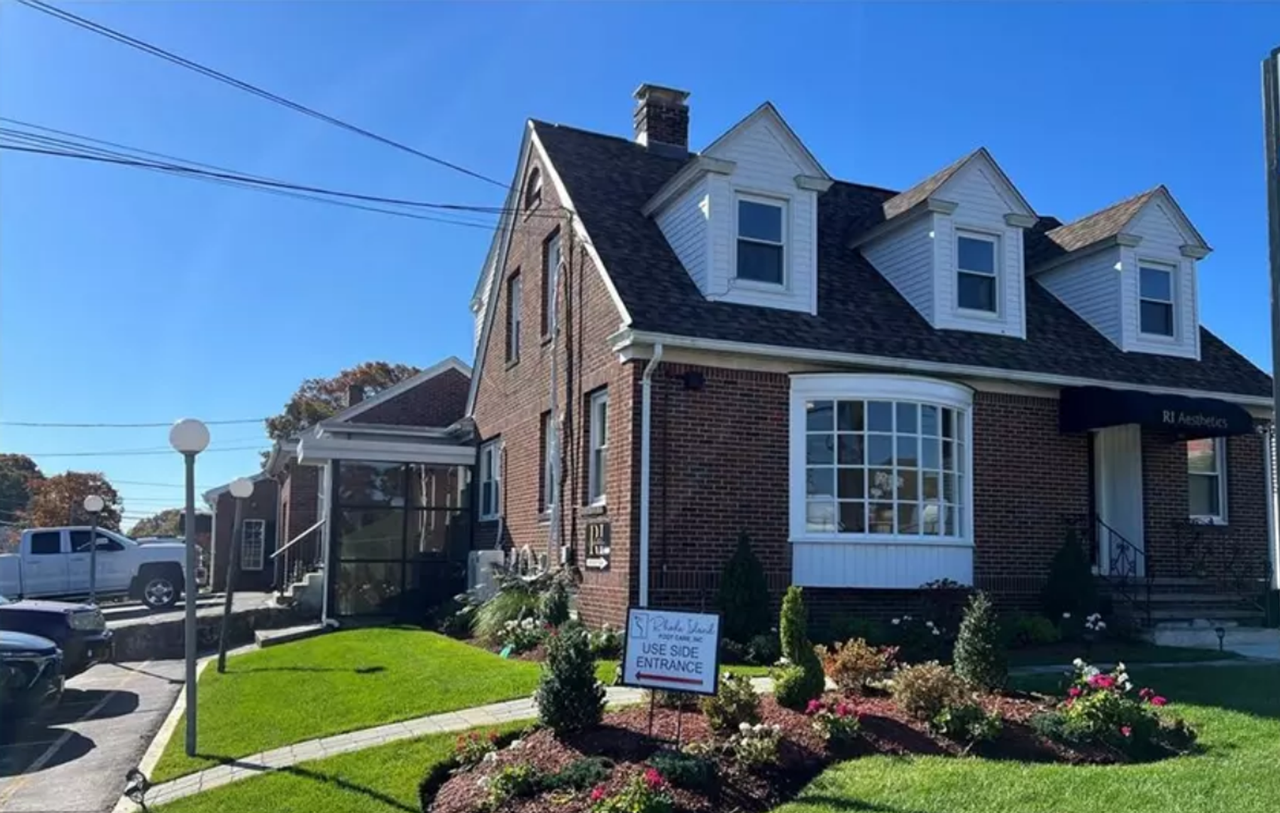 1822 Mineral Spring Ave - Photo 2 of 12