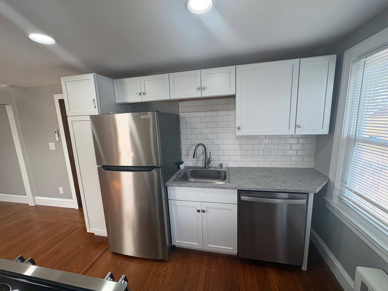 1822 Mineral Spring Ave - Photo 4 of 12