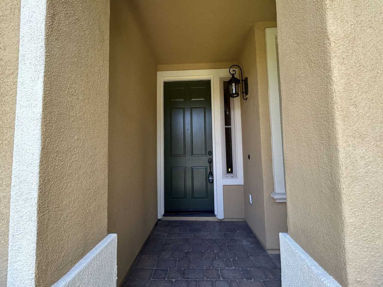 133 Chantilly - Photo 2 of 29