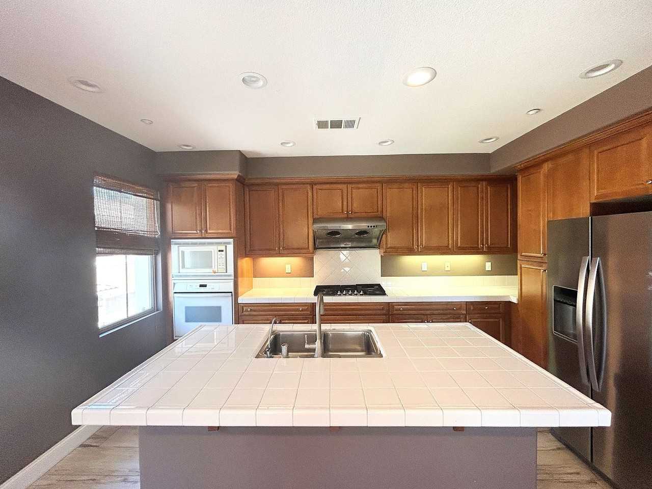 133 Chantilly - Photo 3 of 29