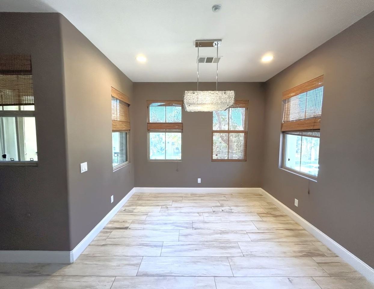 133 Chantilly - Photo 5 of 29