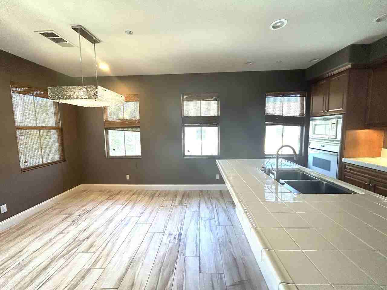 133 Chantilly - Photo 6 of 29