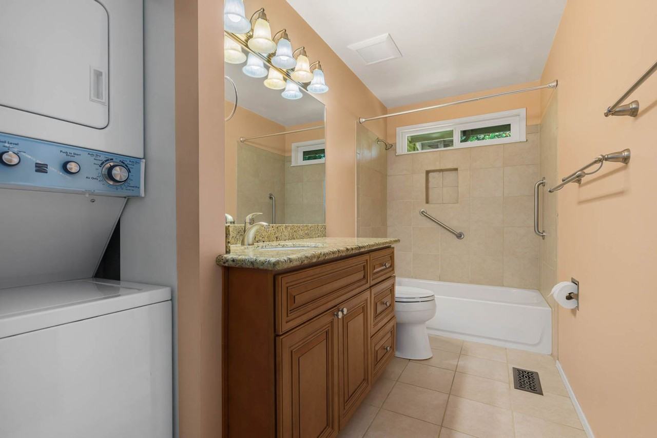 14006 Ne 62nd St - Photo 7 of 20