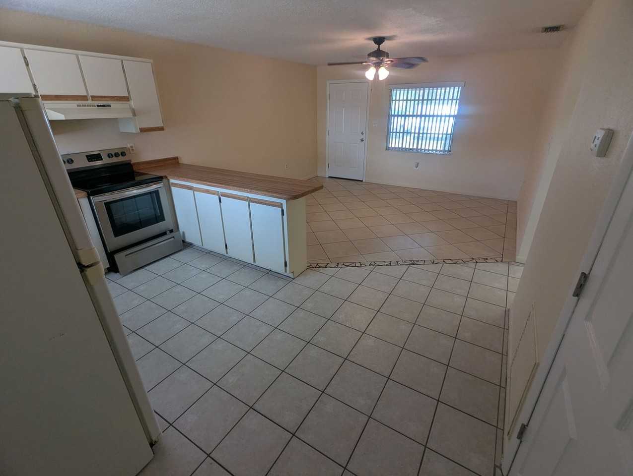 824 N Saint Clair Abrams Ave - Photo 7 of 24