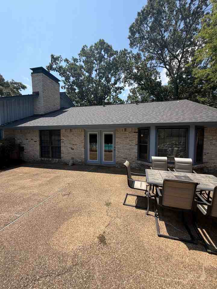 1101 Silverwood Cv - Photo 3 of 50