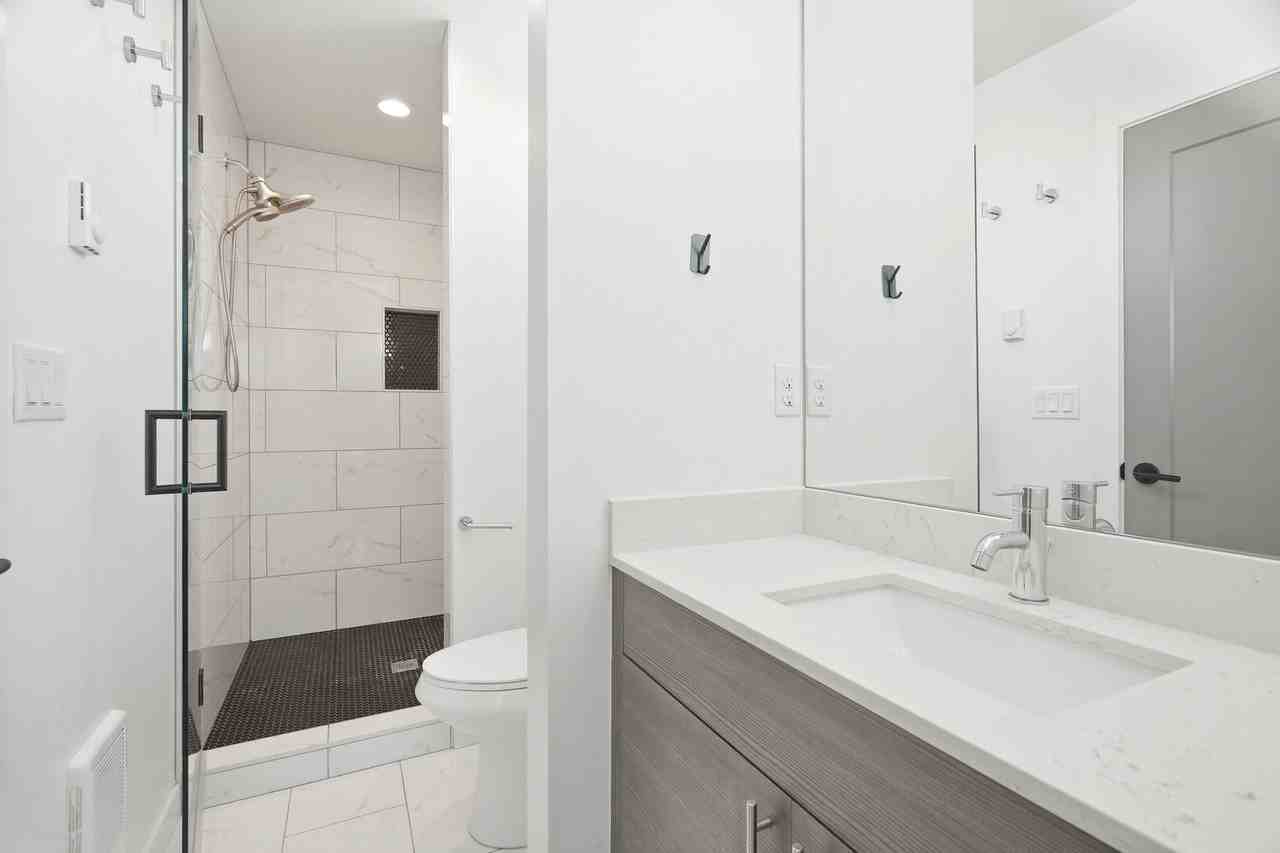 8823 9th Ave Sw #A - Photo 4 of 24