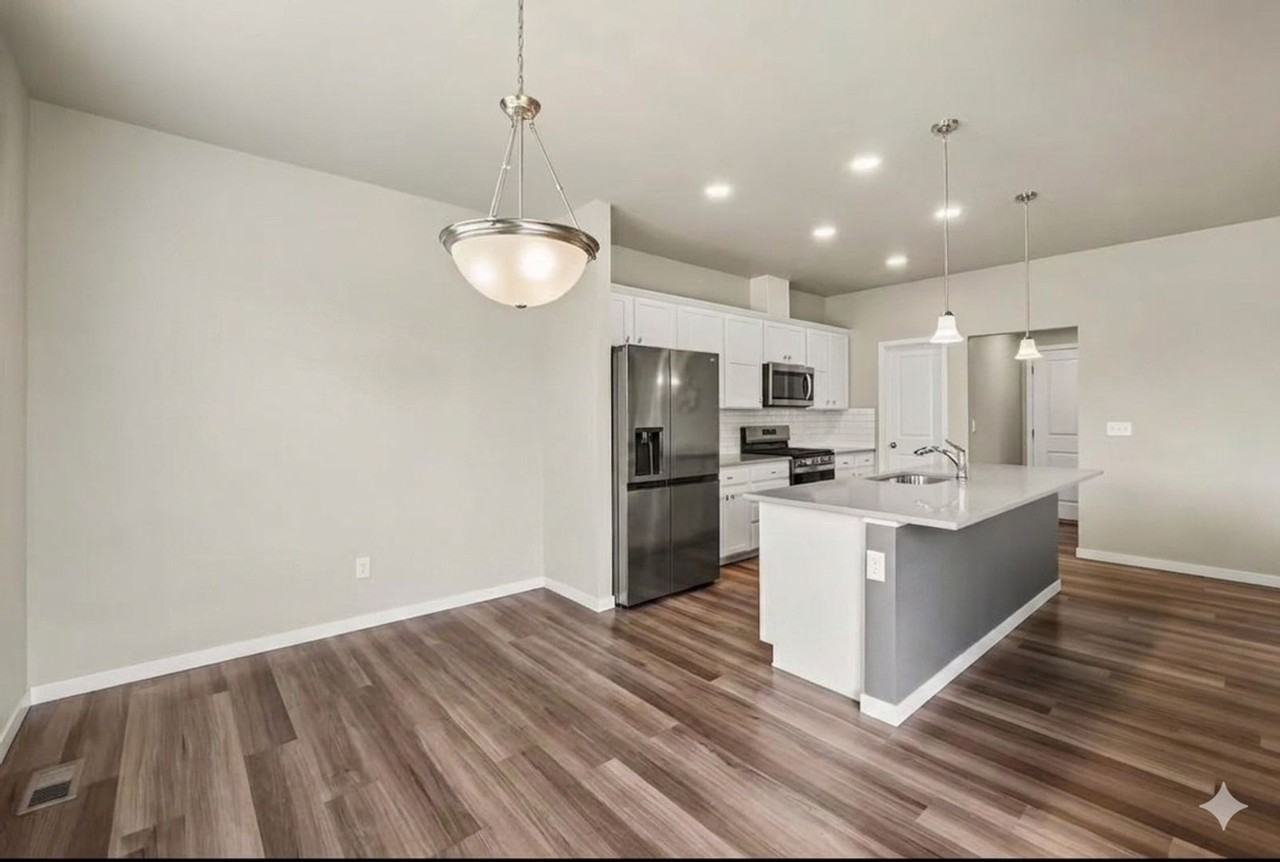 3774 Beech Tree St - Photo 6 of 29