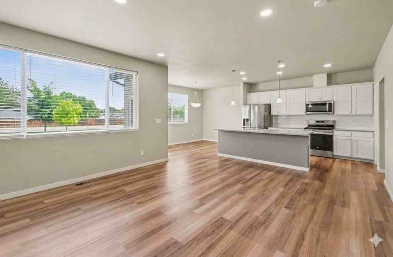 3774 Beech Tree St - Photo 7 of 29