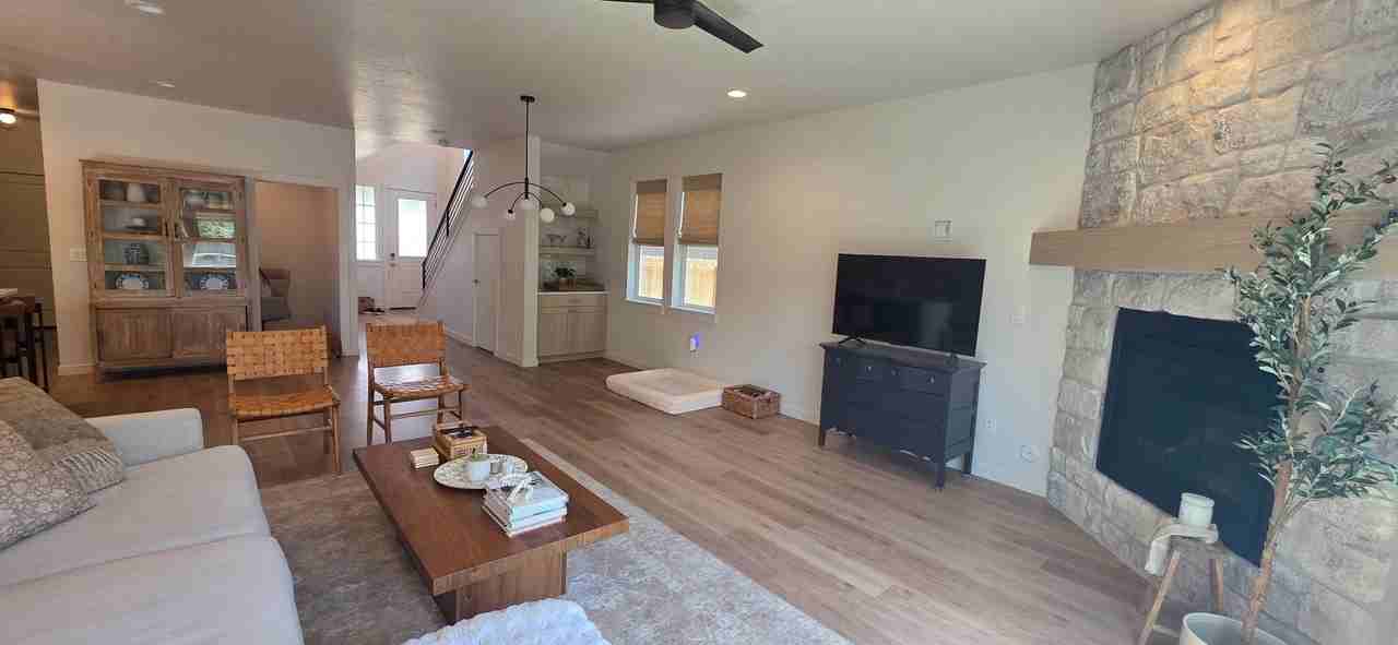 9647 W Kate Dr - Photo 4 of 29