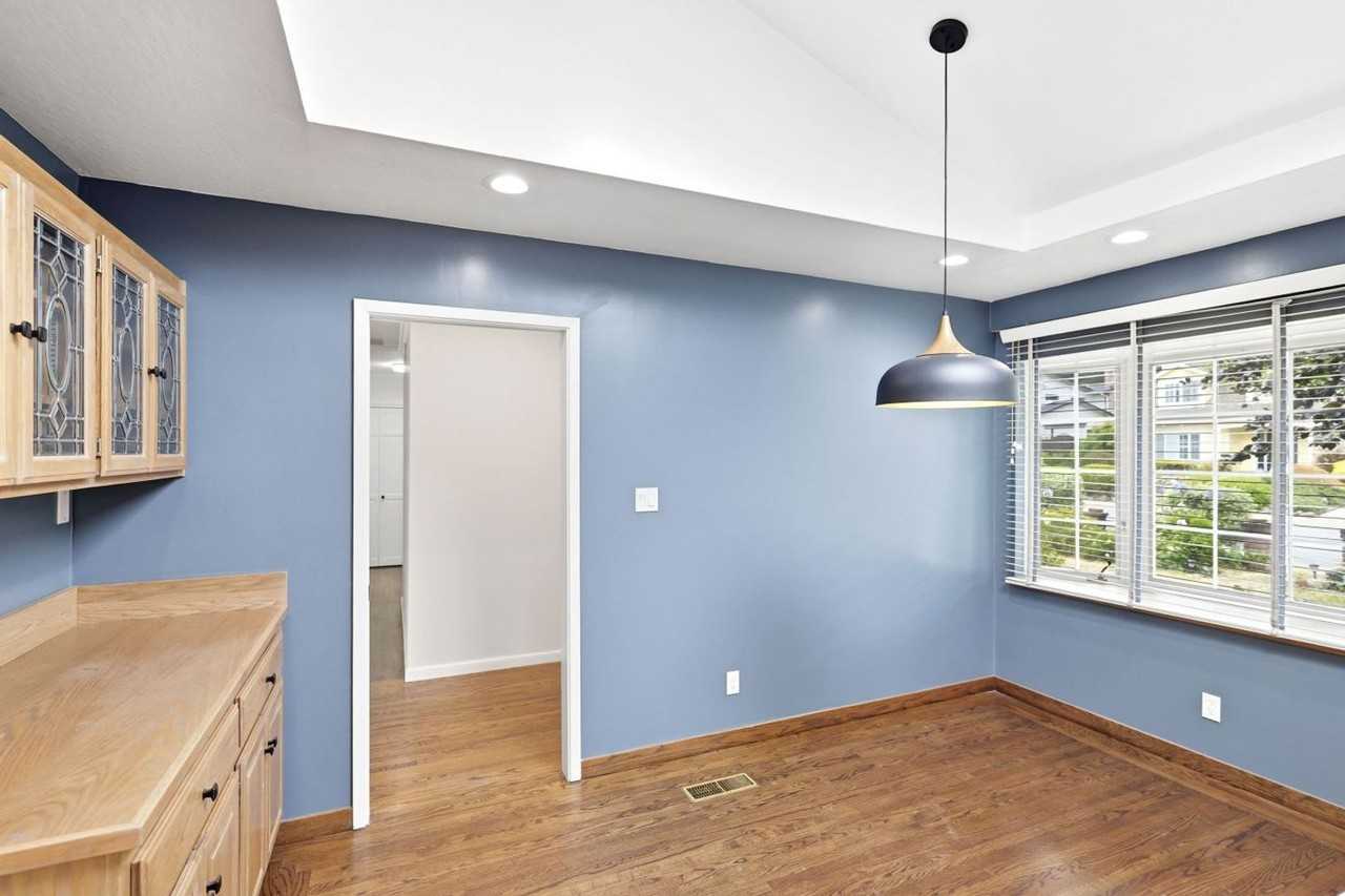 2973 Arguello Dr - Photo 5 of 27