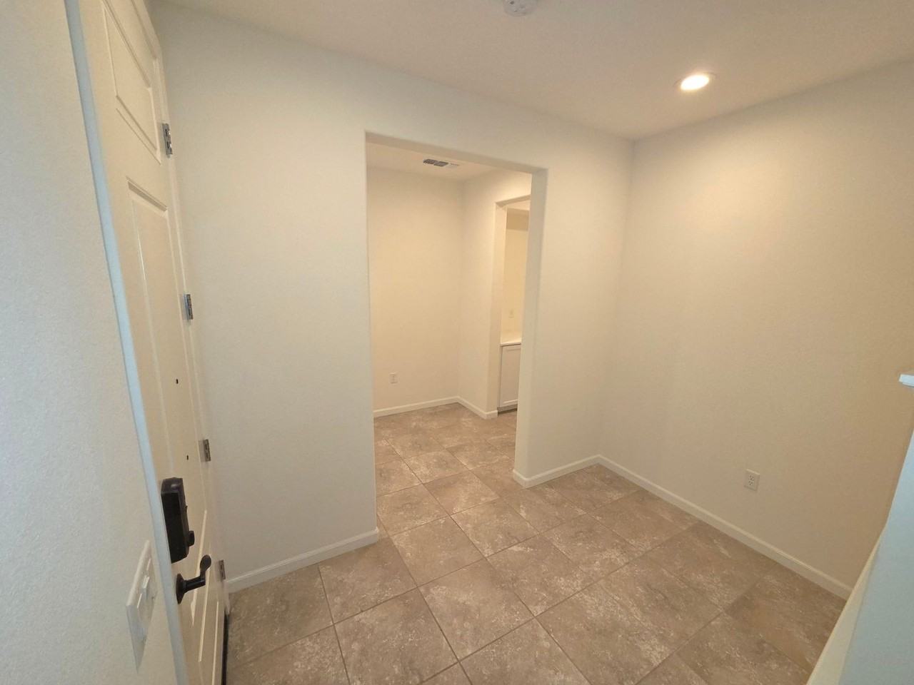 5577 Apex Dr - Photo 2 of 36