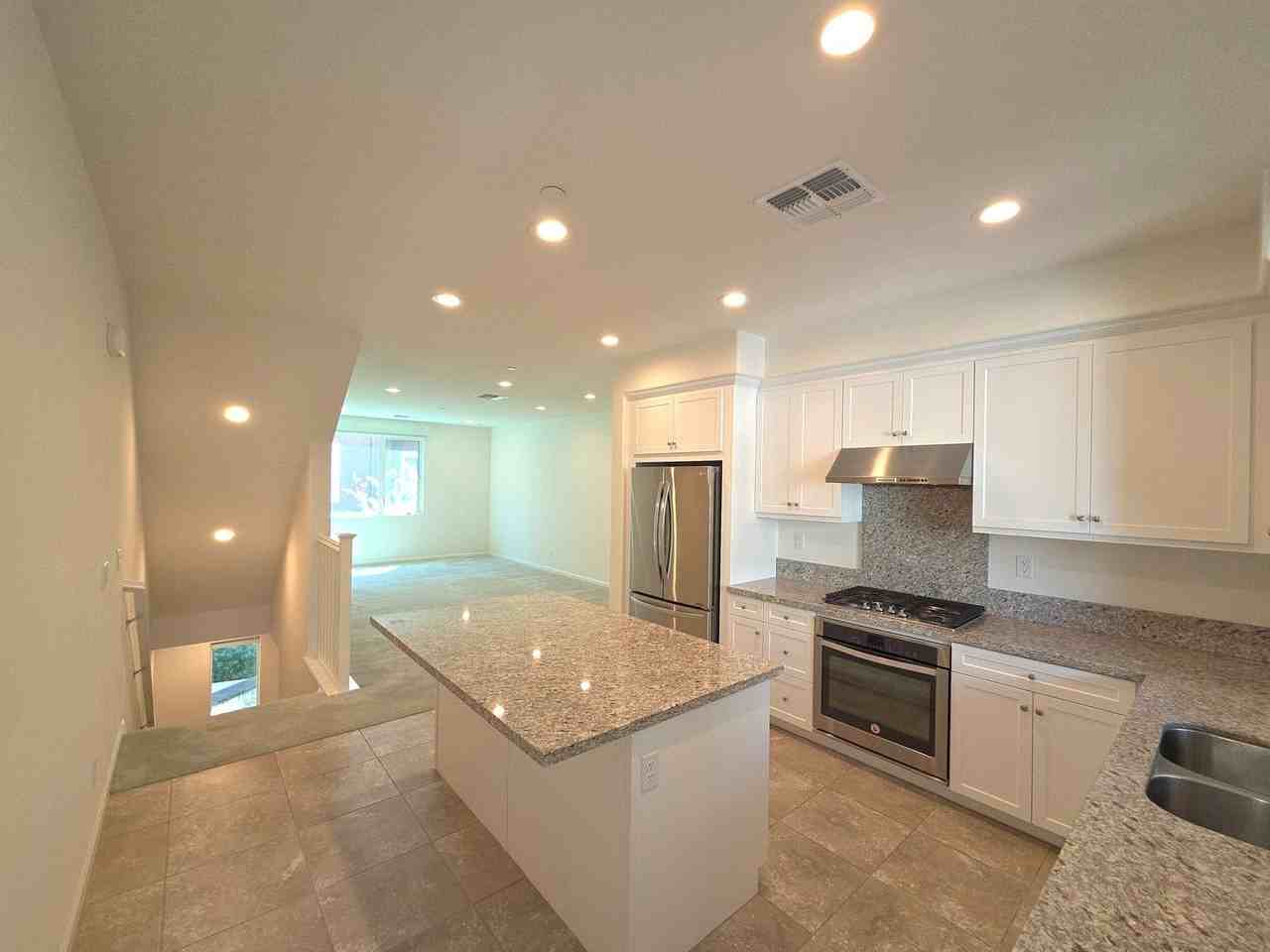 5577 Apex Dr - Photo 7 of 36