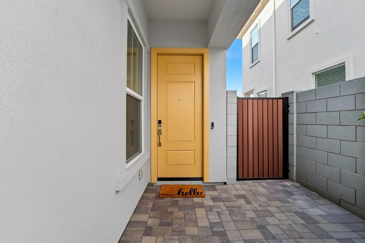 5036 E Campo Bello Dr - Photo 4 of 50