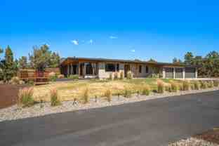 64144 Pioneer Loop - Photo 1 of 1