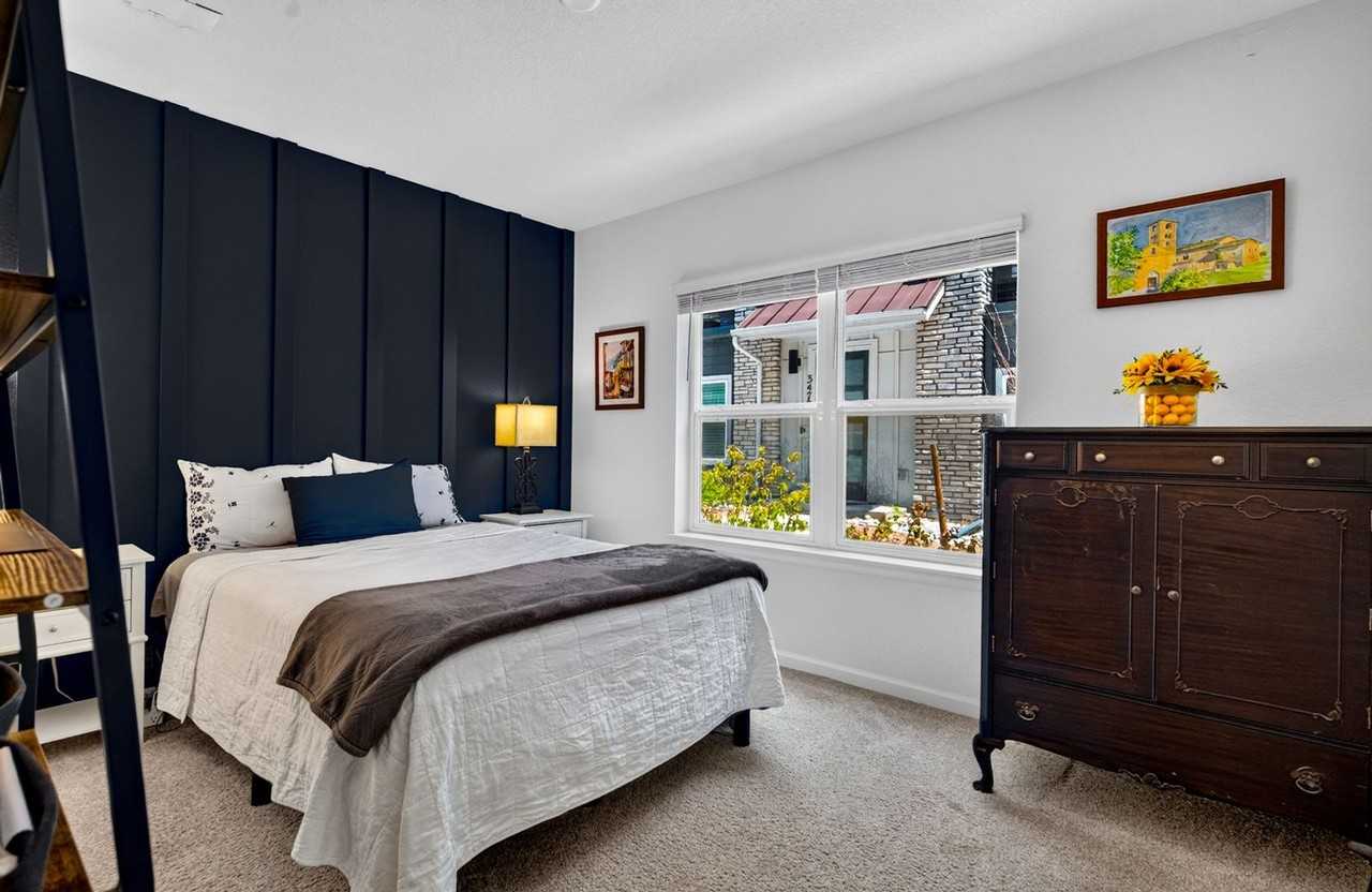 3457 Berg Pt - Photo 2 of 27