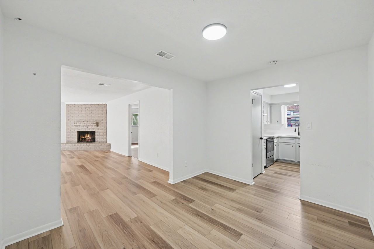 1409 S 3rd St - Photo 7 of 25