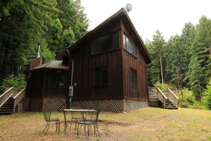 featured image of 4452 Greenwood Heights Dr