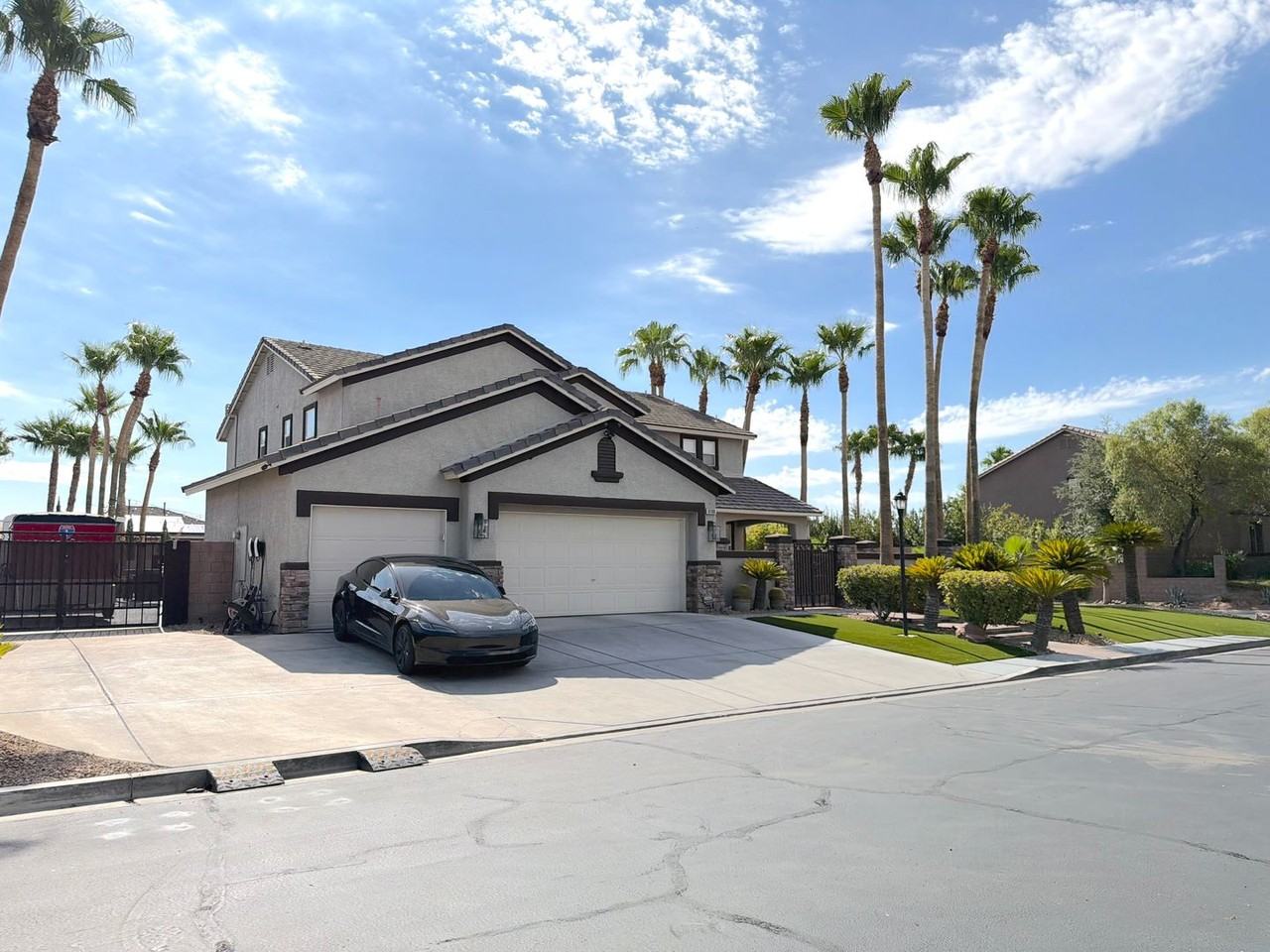 4104 Freel Peak Ct - Photo 2 of 16