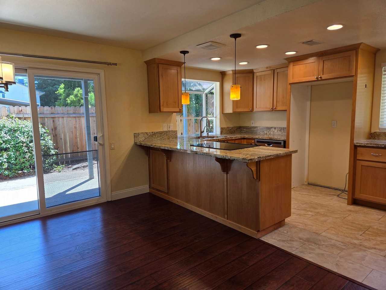 11036 Kenebee River Ct - Photo 4 of 18