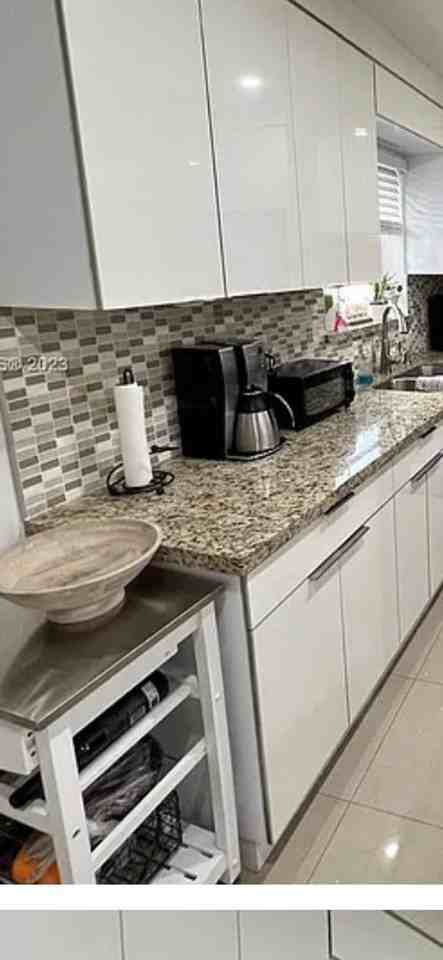 1071 Nw 85th St - Photo 7 of 27