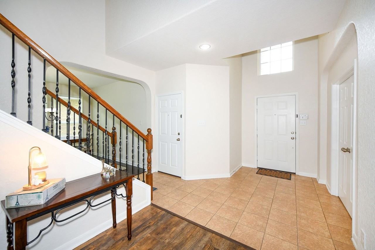 23815 Misty Peak - Photo 4 of 37