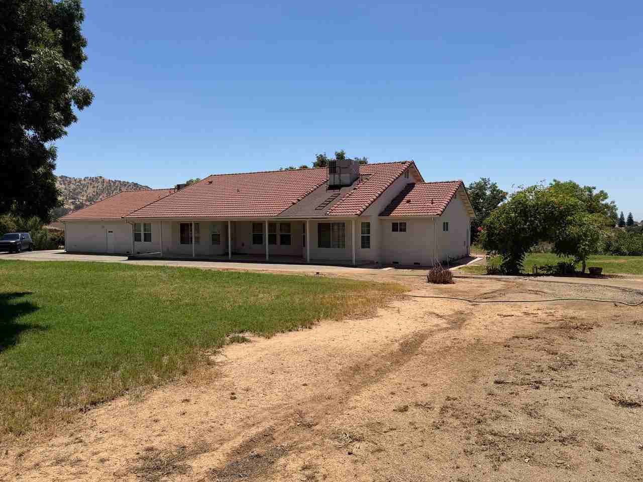 38908 Millwood Dr - Photo 2 of 31